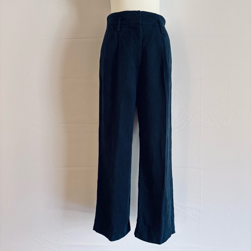 Veronica Beard “Vitha” Floral Jacquard Cropped Pants (Size 6)